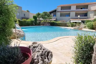 Image de Pavillon Climatisé 2p Mezzanine avec 2 Terrasses et Piscine, à 650m de la Plage - 6 Pers