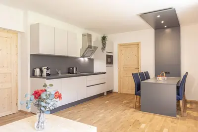 Image de Apartment for 6 p. with Ir sauna & whirlpool tub