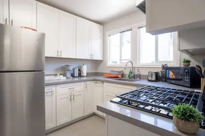 Image de LuxoStays l! ! Lovely 2br #Sfo #Train #Laundry