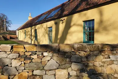 Image de Traditional yet contemporary country cottage