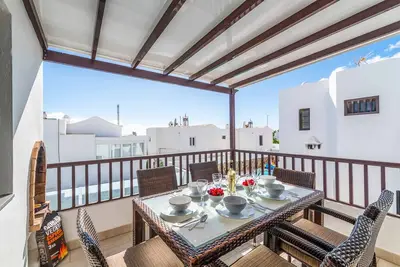 Image de Villa Vivienne - Trois Chambres Villa, Couchages 6