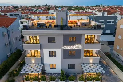 Luxury Majpruz Suites I