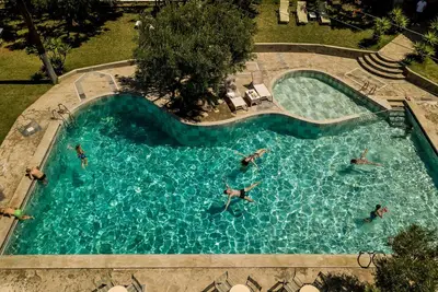 Image de Studio avec piscine commune, Gerakini