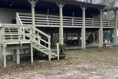 Image de Butterfly Crossing peaceful getaway on the historic Suwannee. Fish, Boat, Relax