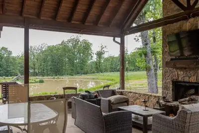 Image de Secluded Cabin in the Ozarks