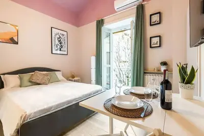Image de Santa chiara suite 2, studio in historic center