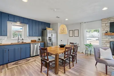 Image de Cozy Cottage on Flat Creek - 5 min from Flat Creek Winery!