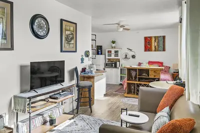 Image de Quaint Monument Retreat