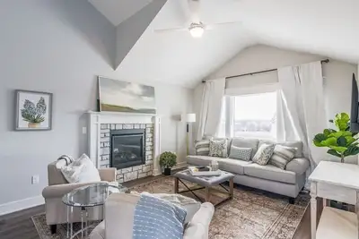Image de Elegant Newly Constructed Home 4bdr | 3 Bath