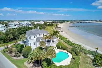 Image de Haven by AvantStay | Luxury Beachfront Home w/ Pool & Gorgeous Patios