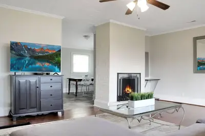 Image de Newly remodeled 2 bedroom minutes to downtown Marion
