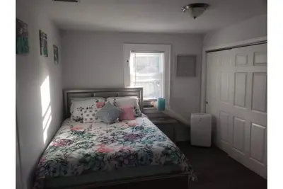 Image de Cozy Two Bedroom Apt with parking on Premise