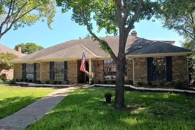 Image de 4 Bd\/3bath house in Allen. Quiet neighborhood.