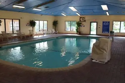 Gated Resort in Branson Woods - Activities galore.