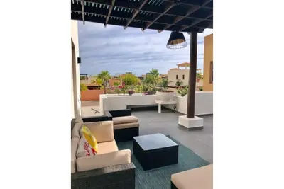 Image de Captivating, Spacious, Modern Decoration, New Furniture, Mountains Views. Aviva