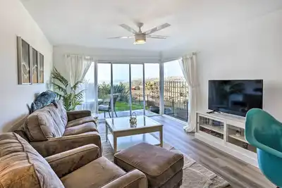 Image de San Clemente Condo w/ Gorgeous Views: Near Beach!