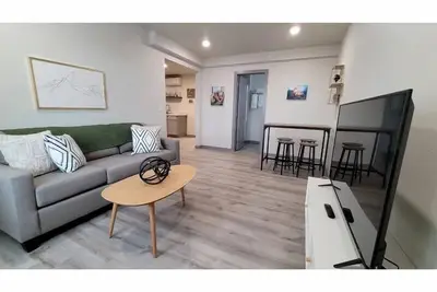 Image de Elk Loft in Downtown Custer, Sleeps 8, 2 full bath