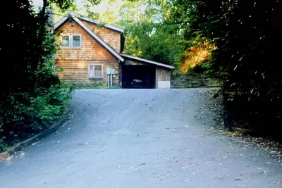 Image de Log Home near Beautiful Lake Logan