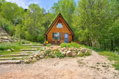 Image de Cabin · Cozy Private Mountain Cabin on 1, 000 acre property