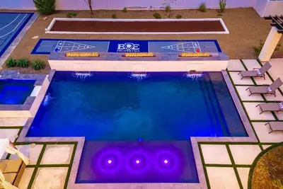 Image de 3Million$ Fantasy Fire Dream Oasis+Pickleball Court w/Nba lines+Shuffleboard Court+Bocce