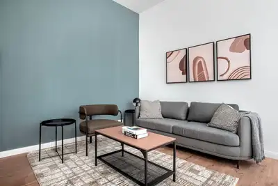 Image de Sunlit Prenzlauer Berg 2br nr Schönhauser Allee, by Blueground