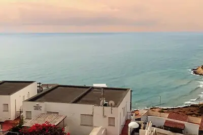Image de Duplex 90m2 vue mer au calme ascenseur A. C, wifi, Tv, 10' à pied mer \/ centre