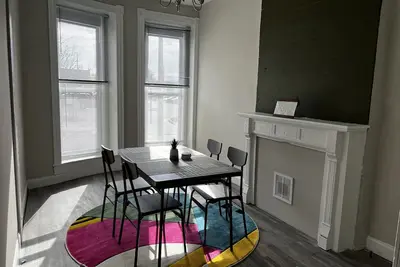Image de Newly renovated 5bed/3bath townhouse in Station North arts district