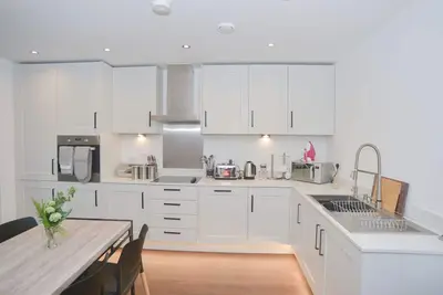 Image de 9th Floor, 2-bedroom apartment and parking