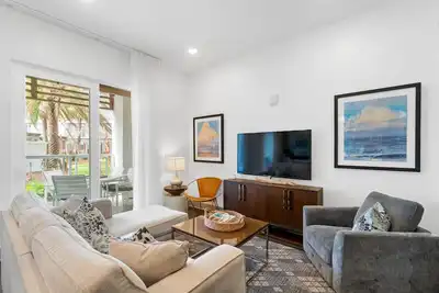 Image de 30a The Pointe 313 - Beach, Pool, Hot Tub, Premier Walk Out - Beach Chairs Incl