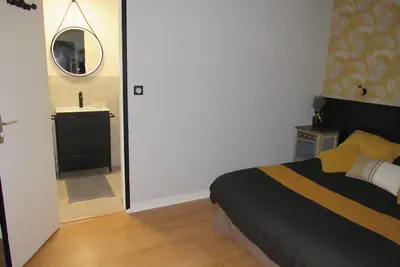 Image de Villa EsquirHall, chambre d'hôtes cosy Côté cour
