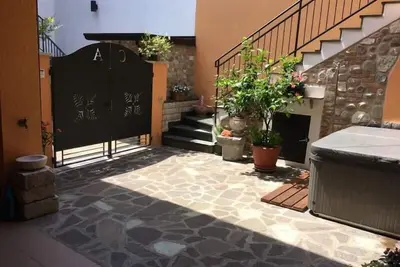 Image de Appartement de vacances San Felice del Benaco pour 1 - 5 personnes avec 3 chambres Ă coucher - Maiso