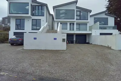 Image de Brand New Luxury Detached Open Plan Spectacular Views of Harbour & Godrevy