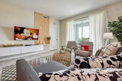 Image de Adorable 2 Br close to Disney • Storey Lake
