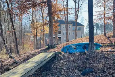 Image de Spacious Lake Norman Waterfront with hot tub, game room, kayaks & SUPs!