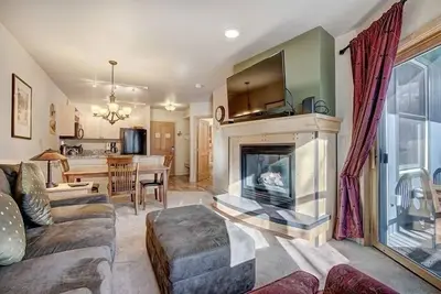 Image de Silver Mill 8167-1Br-Walk to Slopes! Kids Ski Free! by RedAwning