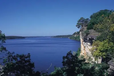 Image de 20% Discount - Resort - On The Lake - Spring Break - April 8 - 15, 2023 / 3 Bdr
