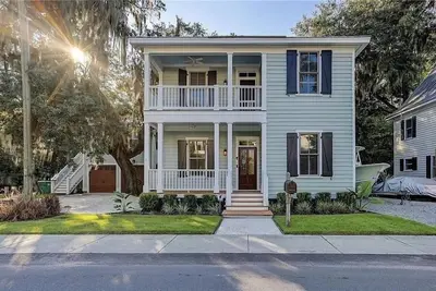 Image de The Bluffton Village Home-5br Old Town Luxury, Includes Separate Carriage House!