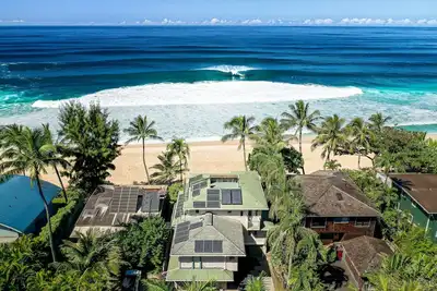 Image de Ocean Front Pipeline Estate! Front row seat to the Pipeline Masters surf event!