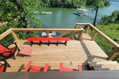 Image de Dock, Pavilion, Hot Tub, Lakefront- Blue Heron Landing