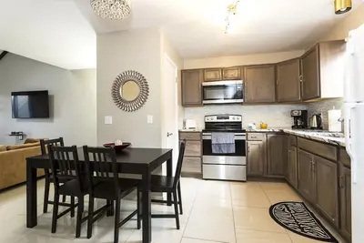 Image de Cozy Mountain Home: Perfect for Families, Groups and Pets