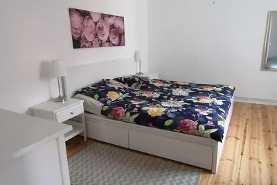 Image de BullerbĂĽ in Brandenburg, Romantisches Ferienhaus in Ruhiger Lage 10 Min. zum See