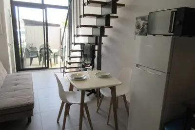 Image de Maisonnette avec terrasse et parking proche des plages