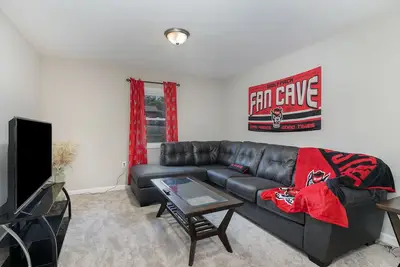 Image de Near Nc State, 5 minutes to downtown, quick access to everything!