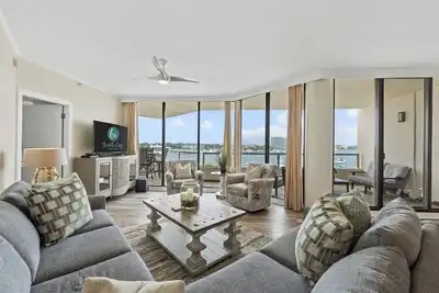 Image de Beachfront at Destin Harbor's East Pass! Epic Views, Pool, Private Beach!
