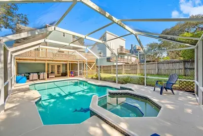 Image de Crystal Cove! Fantastic Crystal Beach Home!