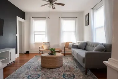 Image de Modern Farmhouse Walking Distance to West Point
