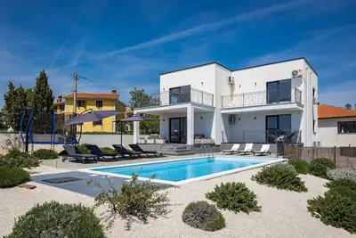 Image de Villa Angie in Central Istria for 10 persons with private heated pool & kids playground