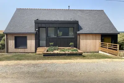 Image de Maison écologique en bord de mer, la plage à pied