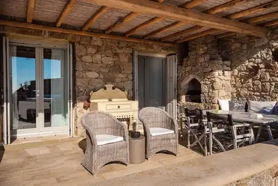 Image de Selene Suite - 2bdrm - Sea & Sunset view