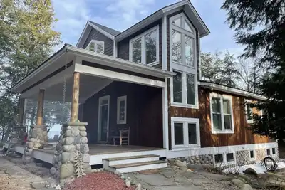 Image de Private Beach House on 400 ft of Lake Michigan beach, 4 wooded acres, no stairs